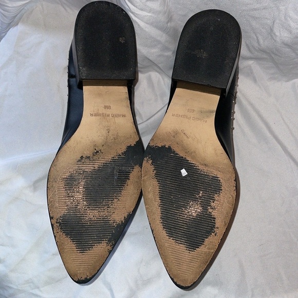 Marc Fisher Idalee Studded Chelsea Block Heel Booties
Black size 9 - Picture 3 of 16